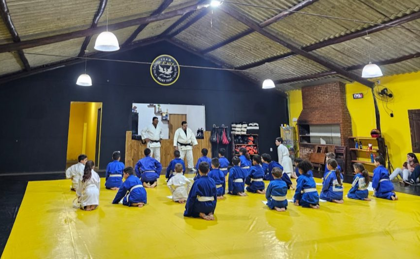 Instituto Pequeno Cidadão, em parceria com a Funcerb, realiza primeiro exame de faixa de Judô em Rio Brilhante