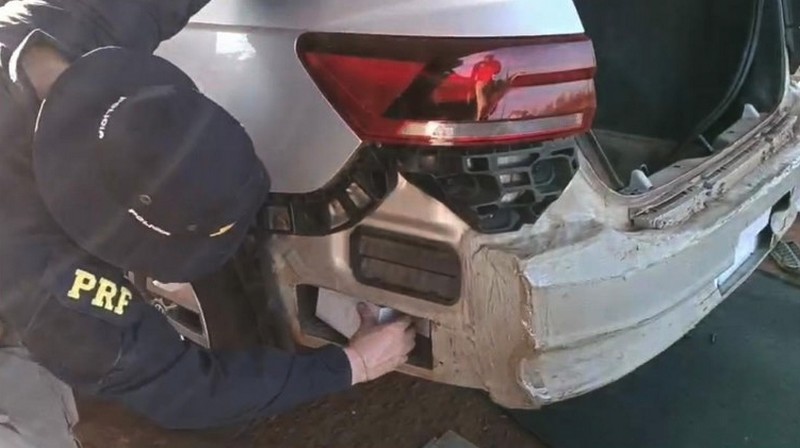 PRF apreende 290 celulares escondidos em veículo na BR-163, em Rio Brilhante