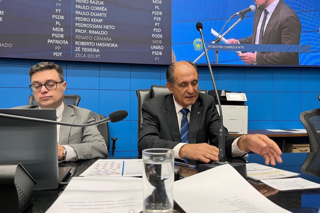 Deputado Zé Teixeira cobra conclusão CMEIs em Nova Alvorada e recuperação da MS-160