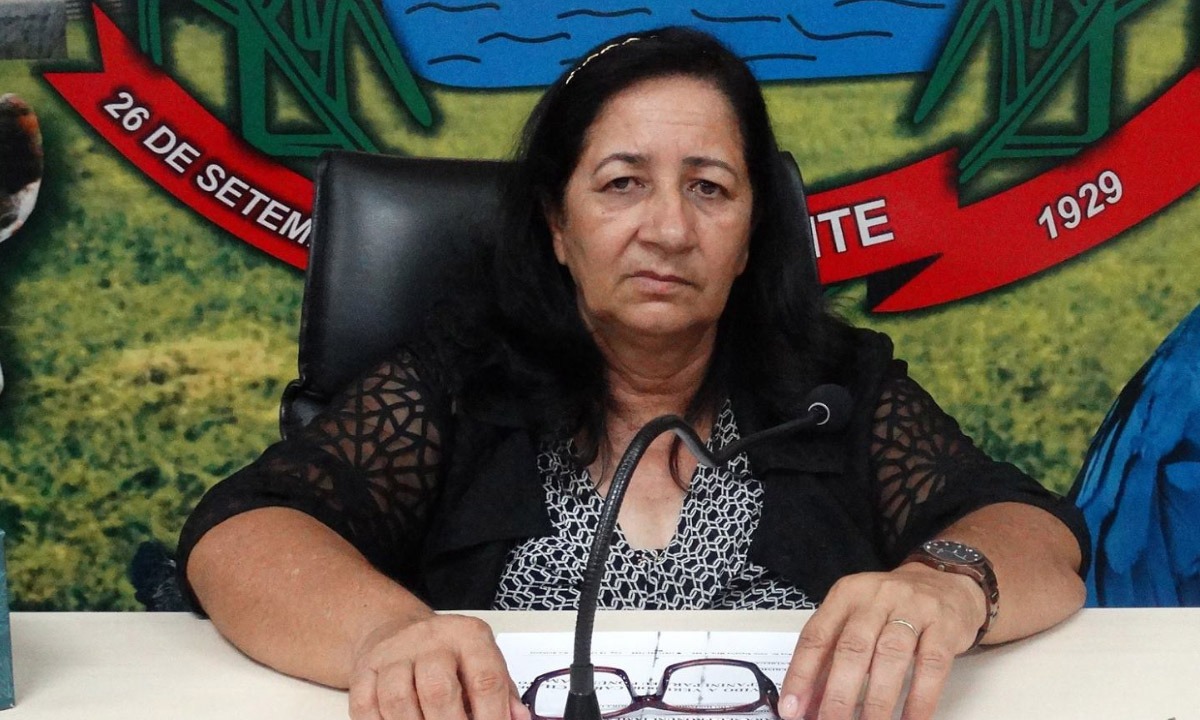 Ex-vice-prefeita de Rio Brilhante é denunciada por homofobia | vídeo