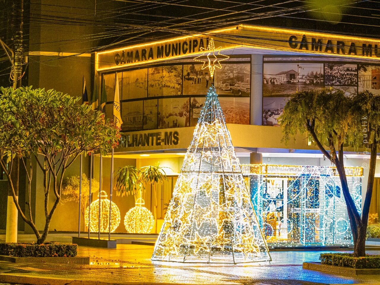 Câmara de Rio Brilhante dá início às comemorações com o acender das luzes de Natal